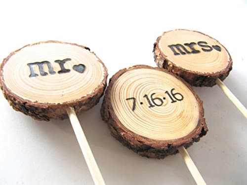 Mr and Mrs Rustic Wood Wedding Cake Toppers Personalised Wedding Cake Stand for Wedding Decorations