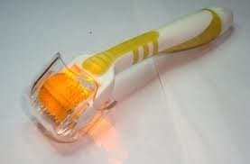 0.3mm Professional Yellow Light Photon 590nm LED Titanium Microneedle 540 Derma Needle Roller Treating Acne Scars, Skin, Hair Loss, Wrinkles, Blackheads, Lines, Sun Damaged, Ageing- Daily Care Product, Reducing Blemishes Scars Potholes Cellulite Stretchmarks Uplifting Whitening Regeneration. Home Use 0.3 mm