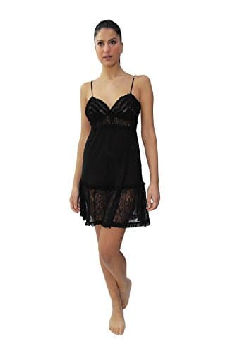 Short Parisian in Tulle and lace.