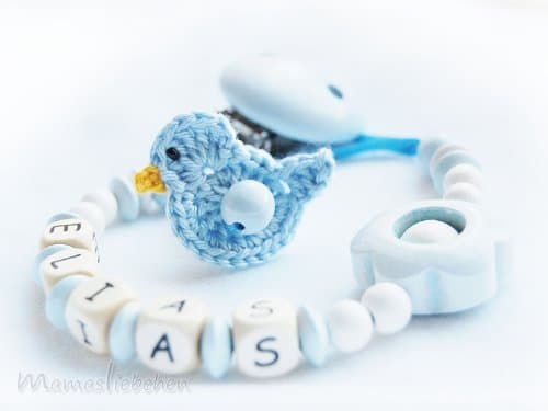 Personalized pacifier clip with wooden letter beads model 1198, handmade by mamasliebchen
