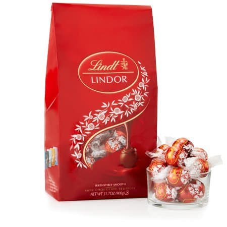 Lindt Lindor Chocolate Truffles Gift Bag - 75 Count - 31.7 Ounces - 900 Grams (Milk Chocolate Truffles)