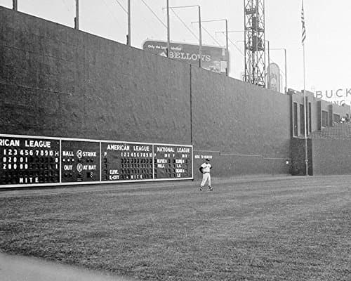 The Boston Red Sox Ted Williams Plays His Last Game At Fenway Park. September 28, 1960. 8x10 Photo Picture