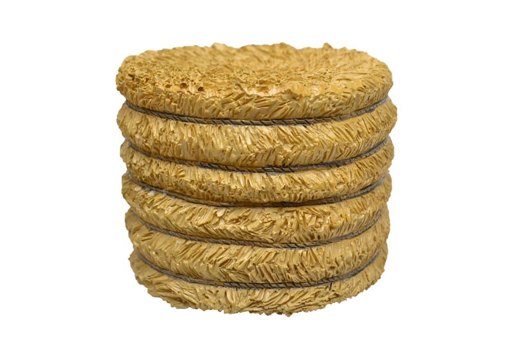 Hay Bale Round Accessory 1: 24 Scale Models by American Diorama