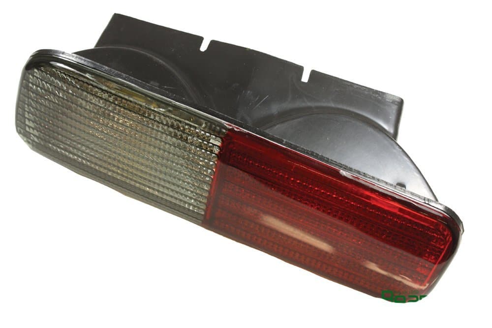 Bearmach RH (red/white lenses) Bumper Lamp Assembly Rear Discovery Series 2 All models from (VIN) 3A771195 on XFB000720 XFB000720