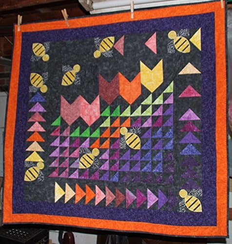 Bumble Bee &amp; Tulip Wall Hanging