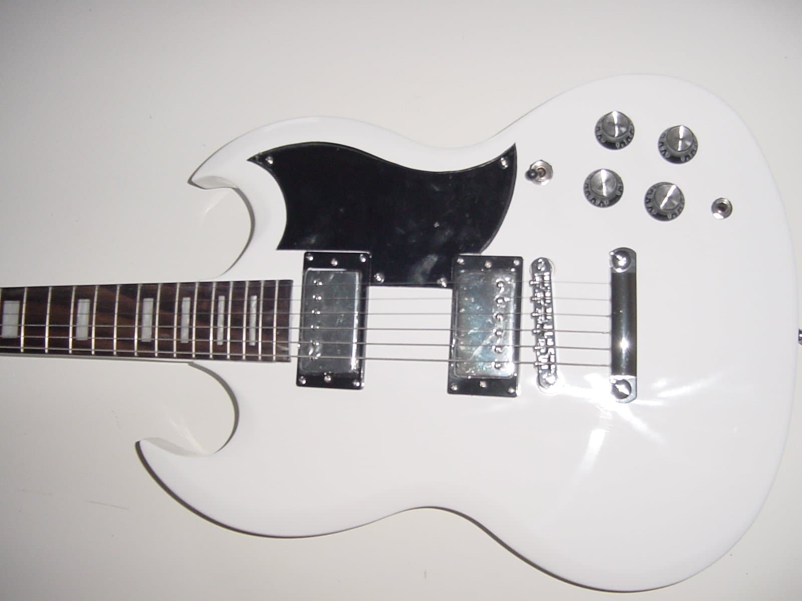 Glen Burton Full Size 6 String Electric Guitar with Gig Bag