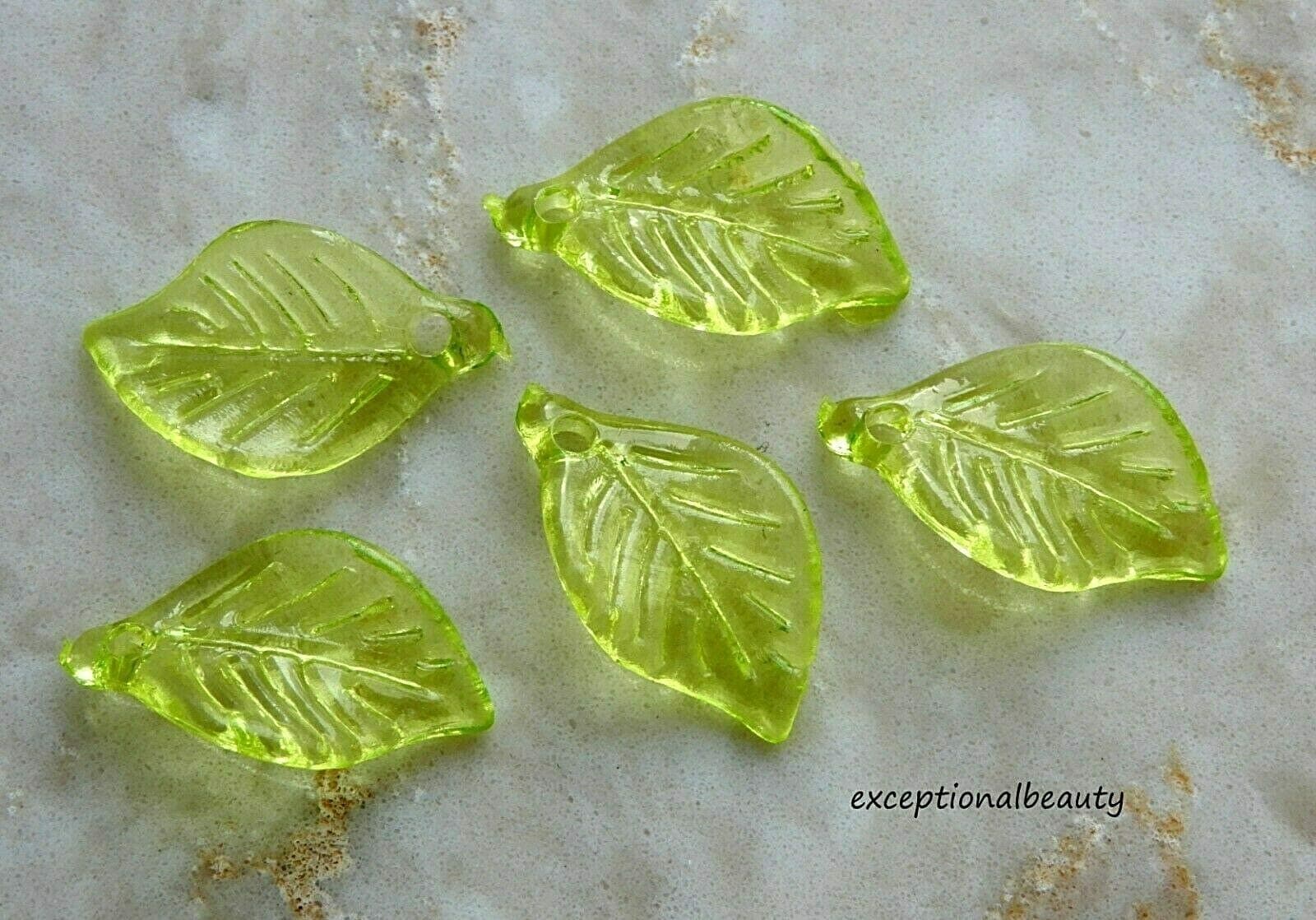 100 Light Green 18mm Veined Leaf Leaves Bead Drop Acrylic Charms Pendants