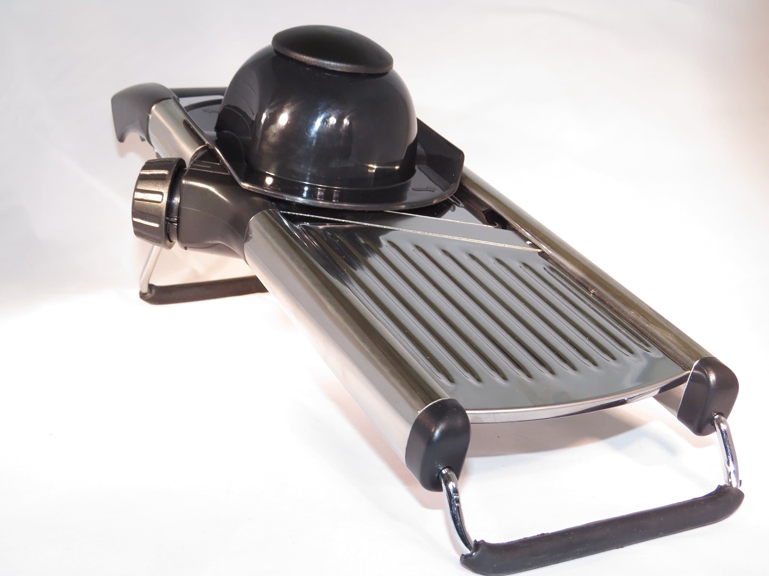 ONEIDA STAINLESS STEEL MANDOLINE SLICING SET