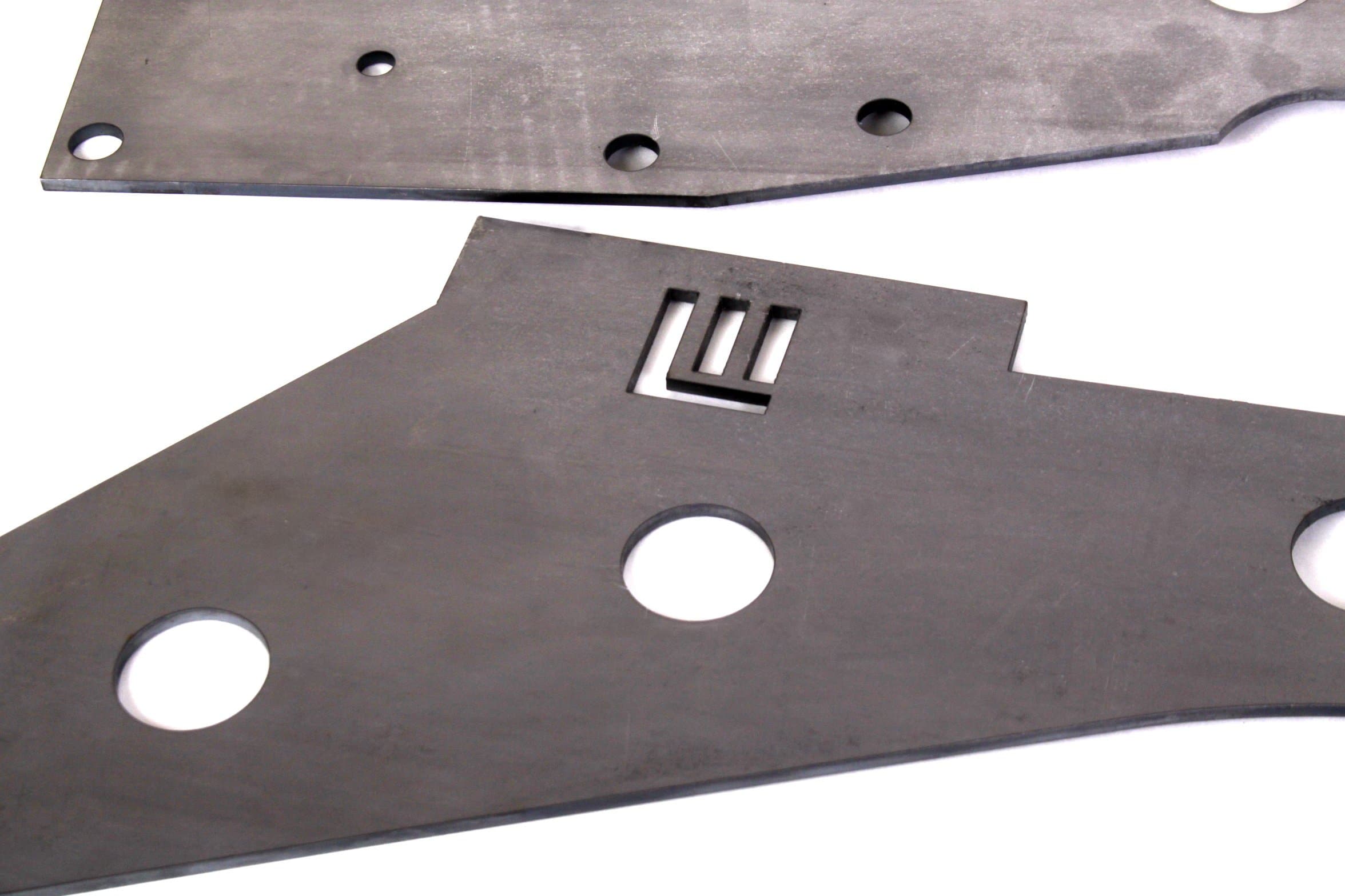 Liquid Iron Industries XJFP1 - Jeep Cherokee Front Frame Plating Kit, 11 ga.