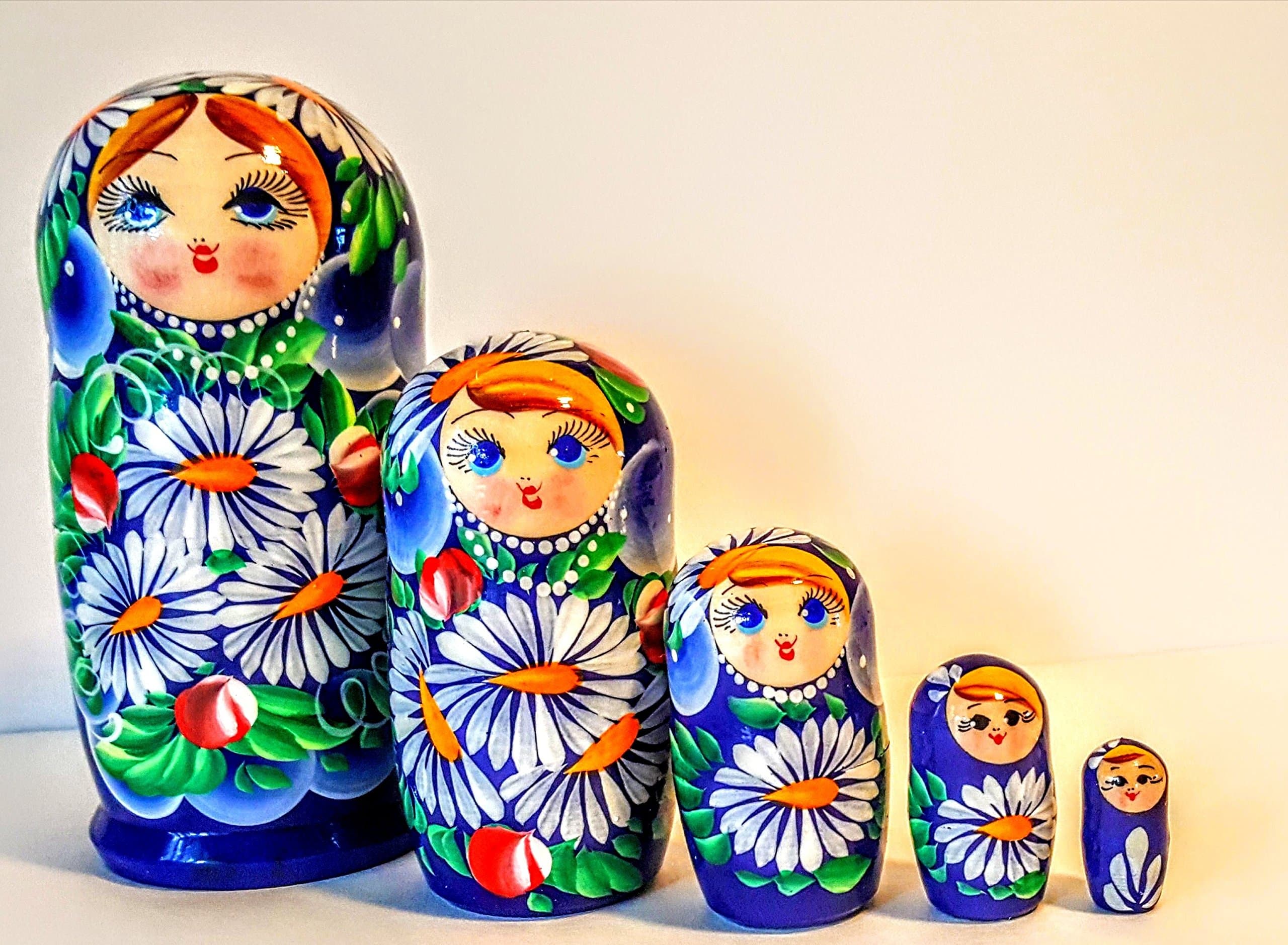 Russian Matryoshka Nesting Dolls Handmade (5 pieces)