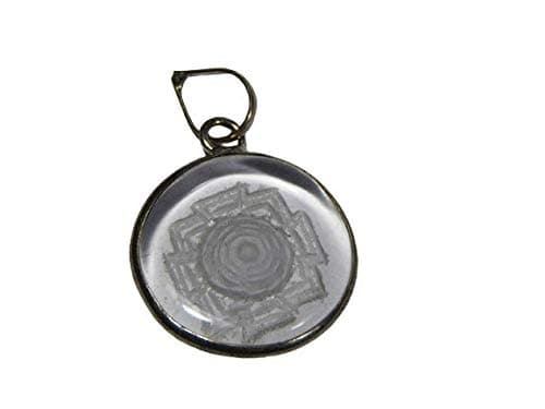 HOSEKIShree Yantra Locket in Pure Sphatik