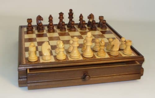 Chess Set - Walnut/Maple Chest and Single Weighted Chessmen (New)