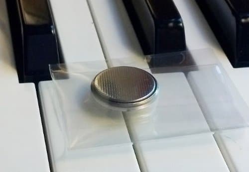 Replacement Backup Battery for Roland products: U20 RS-PCM Keyboard, U220 RS-PCM Sound Module, XV-88 128 Voice Expandable Synthesizer & E-20 Synthesizer