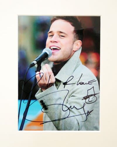 OLLY MURS SIGNED AUTOGRAPH PHOTO PRINT IN MOUNT