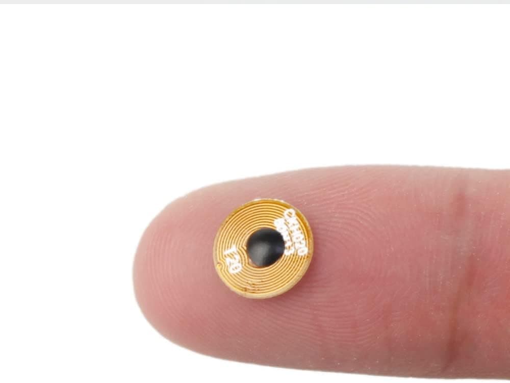 YANZEO 10pcs 8mm Mini Flexible High Frequency Mini NFC Electronic Tag Bluetooth Pairing Mini RFID Asset Tag 213 Chip