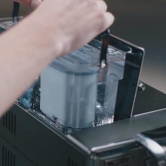 Versuni Philips AquaClean Water Filter for Saeco and Philips Fully Automatic Coffee Machines Care set value pack multicoloured