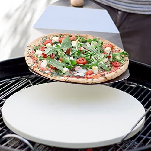 Rustler Pizza Stone ø 38 cm with Stainless Steel Frame + Stainless Steel Pizza Peel – For Pizza, Bread, Quiches and cakes – Suitable for Ovens, Charcoal and Gas Grills – In Gift Box