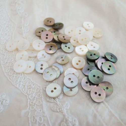 Takashima 50pcs Natural Shell Buttons Set, 00104 11.5mm(7/16'') 5kinds of Natural Shell Buttons
