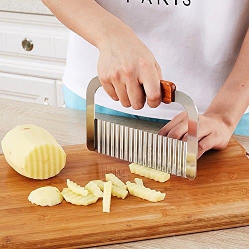 Valonee Crinkle Cutting Tool Wooden Handle Serrator Salad Chopping Knife and Vegetable French Fry Slicer, Steel Blade