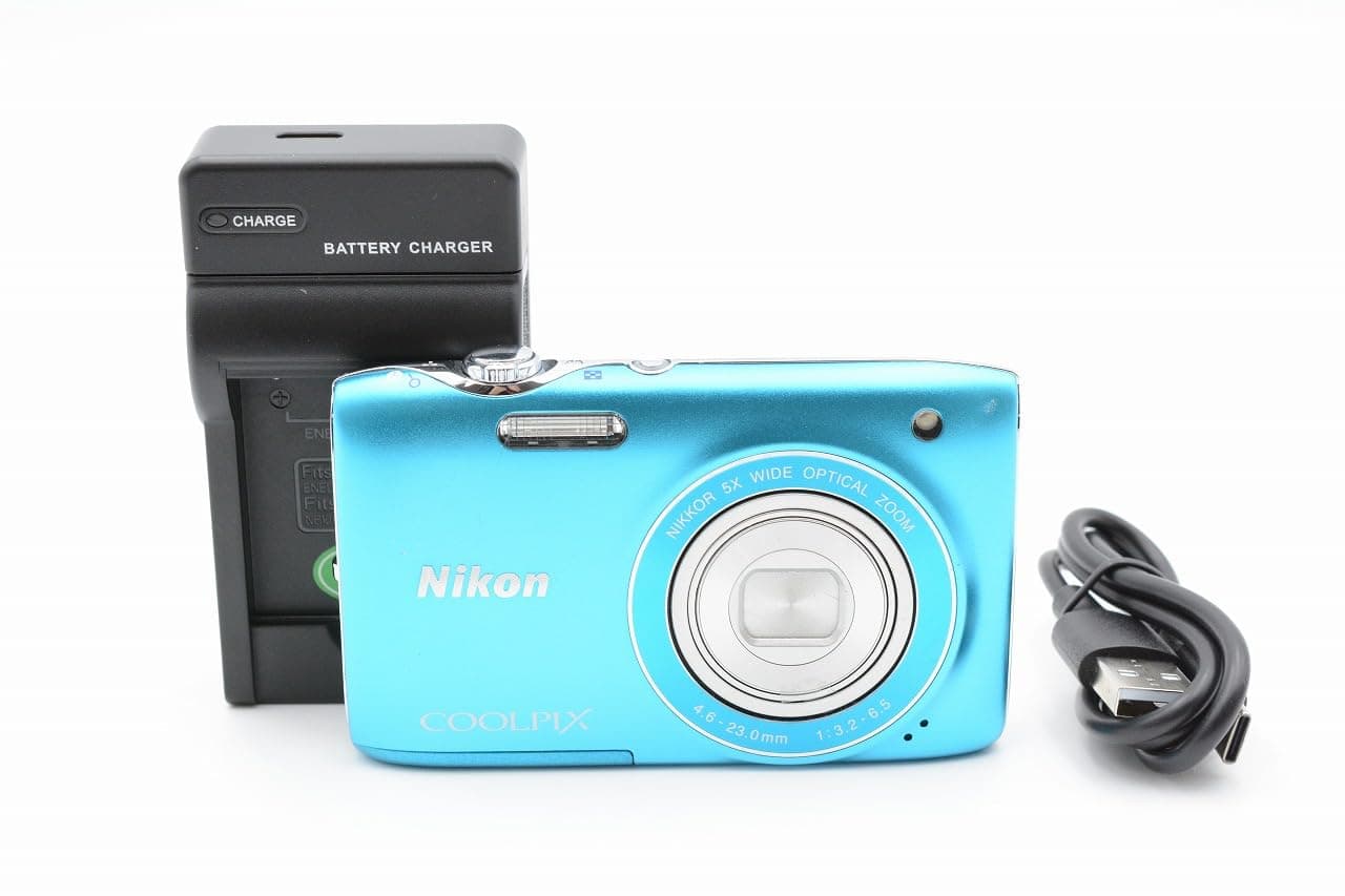 Nikon COOLPIX S3100 14 MP Digital Camera with 5x NIKKOR Wide-Angle Optical Zoom Lens and 2.7-Inch LCD (Blue)