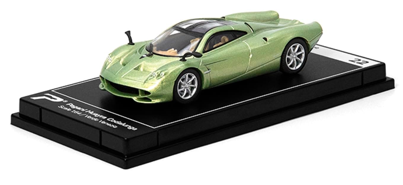 1:64 Scale Pagani Huayra Codalunga Verde Venezia Green Hypercar League Collection No.22