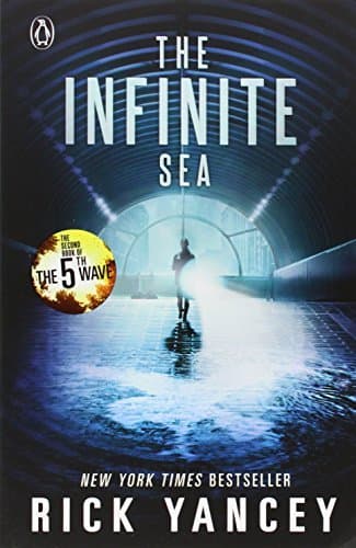 Infinite Sea (5th Wave 2): Written by Rick Yancey, 2014 Edition, Publisher: Penguin Export [Paperback]