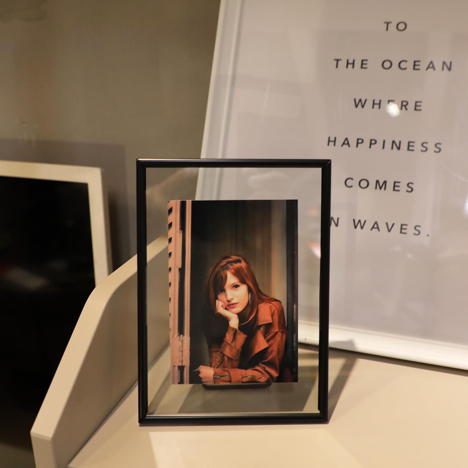 Floating Picture Frame (Black, 5"x7") , For Multiple Photo Sizes (4x6.3x5, 2x3), Classy Gift Choice for Festival, Home or Wedding Decoration