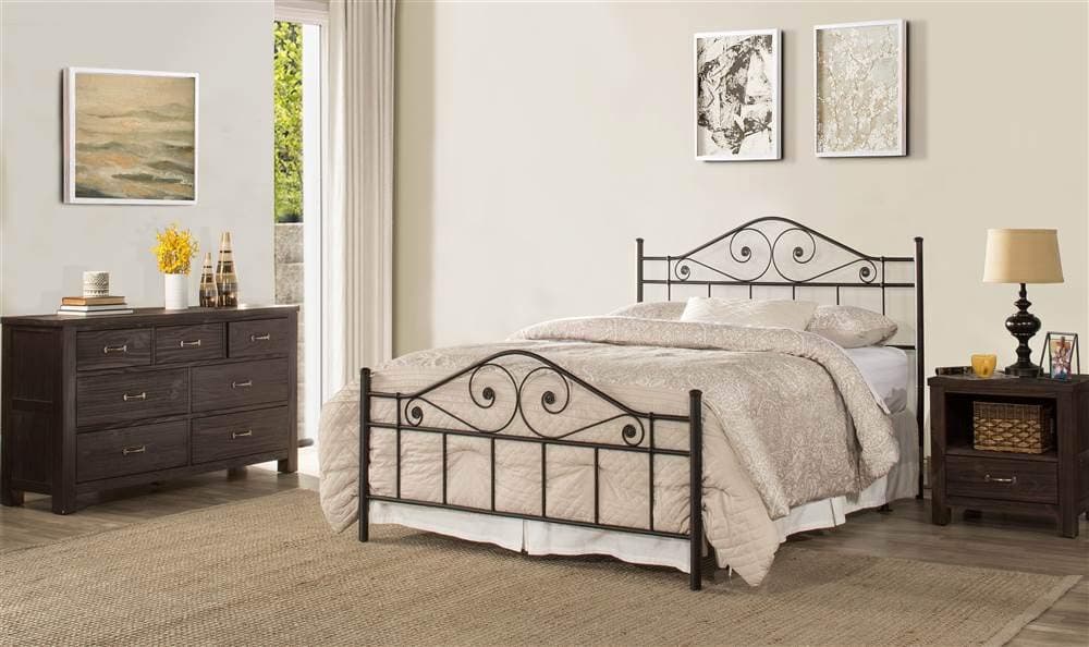 Hillsdale Harrison Full Poster Bed in Textured Black
