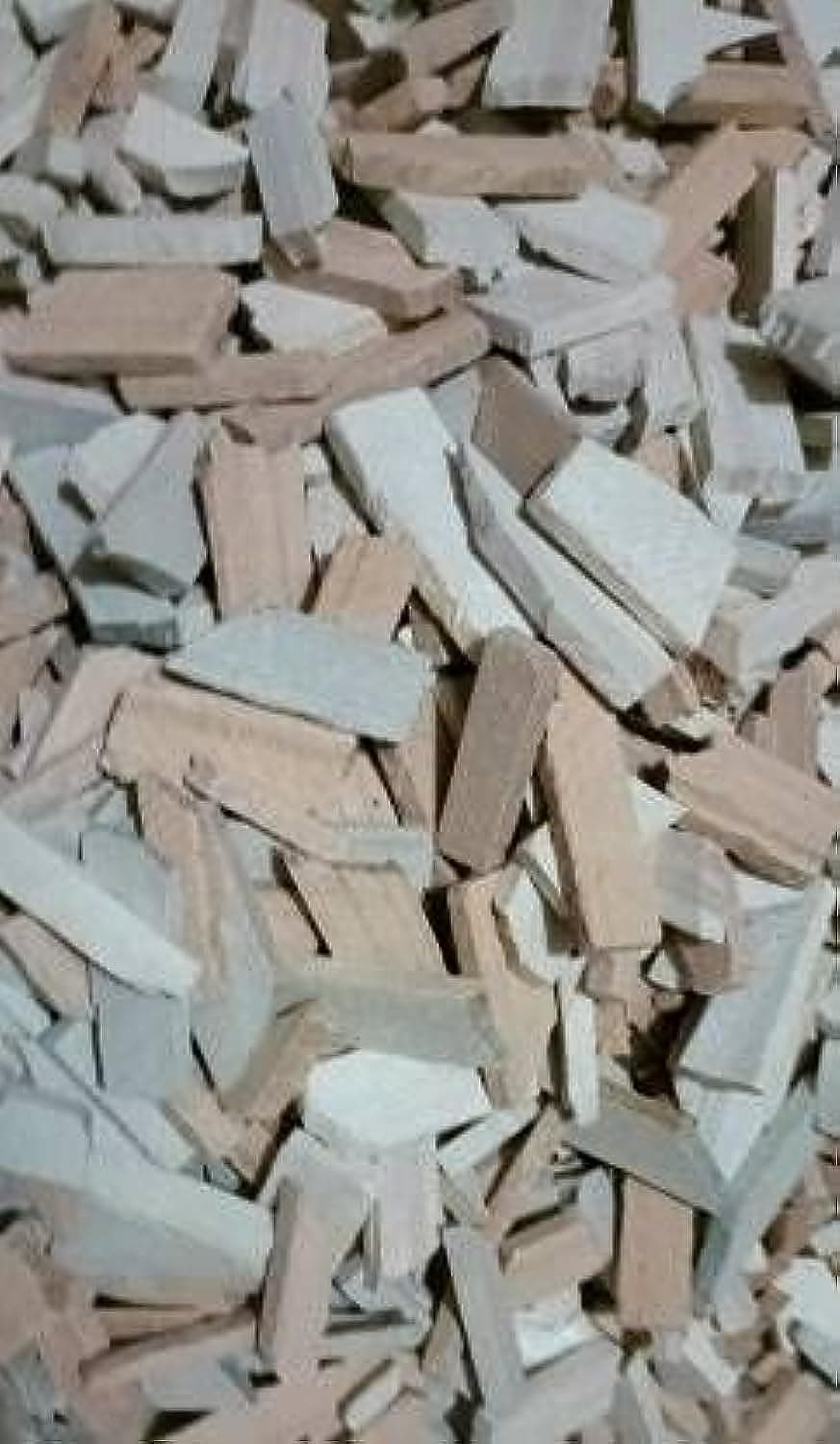 Brighty 1 Kg Mix Tukda Crumbles White Black And Red Billards Chalk Box (108 Sticks)