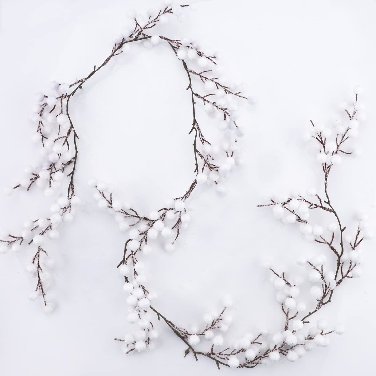 5.25 Feet Christmas Artificial Frosted Holly Berries String Mini White Artificial Holly Berries Garland Berry Flower Xmas Garland Hanging String Wire Vine for Christmas Tree Wreath Garlands Making