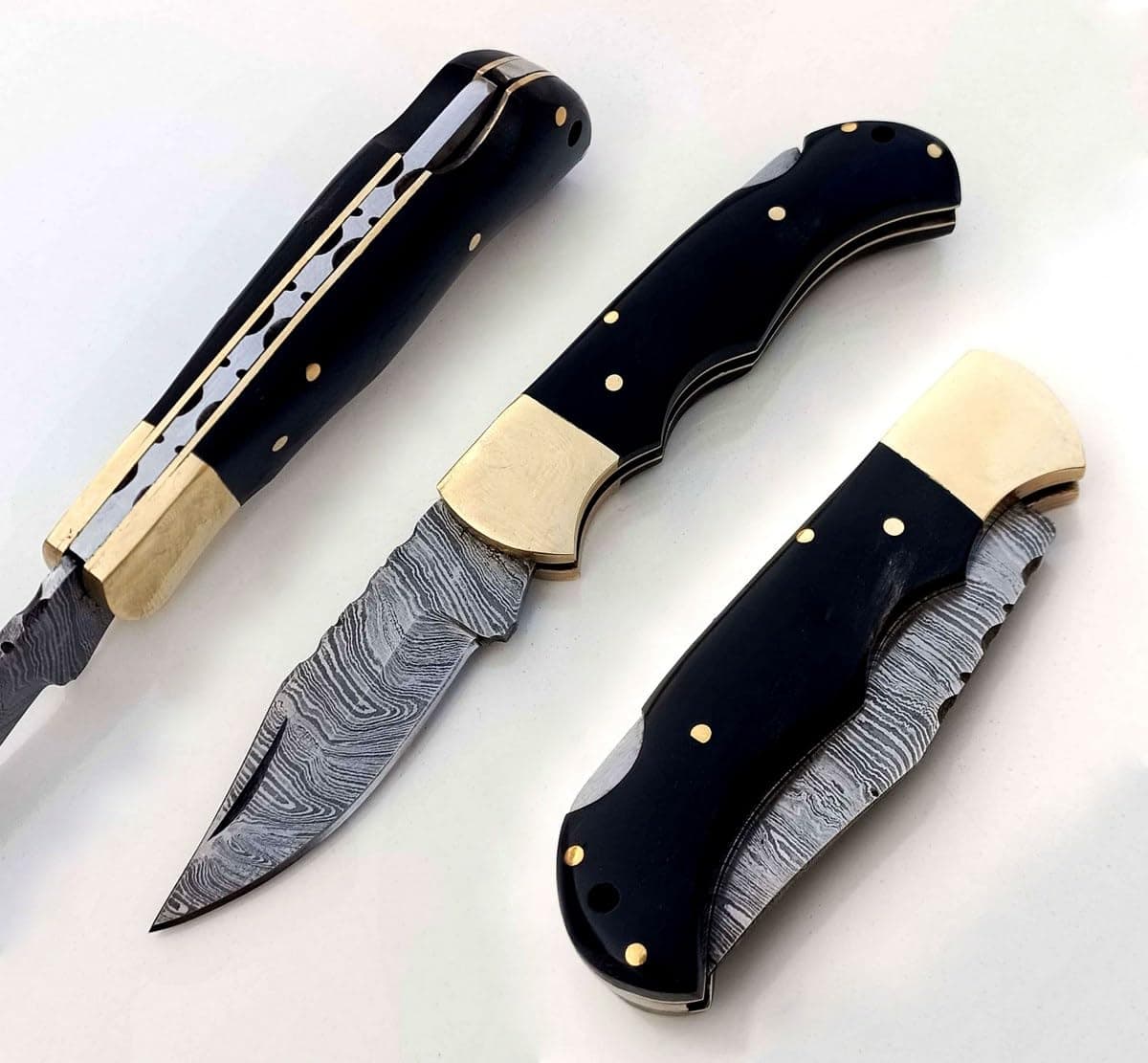 Handmade Damascus Steel Back Lock Pocket Folding Knife With Sheath And Buffalo Horn Handle, gray, 7 inches