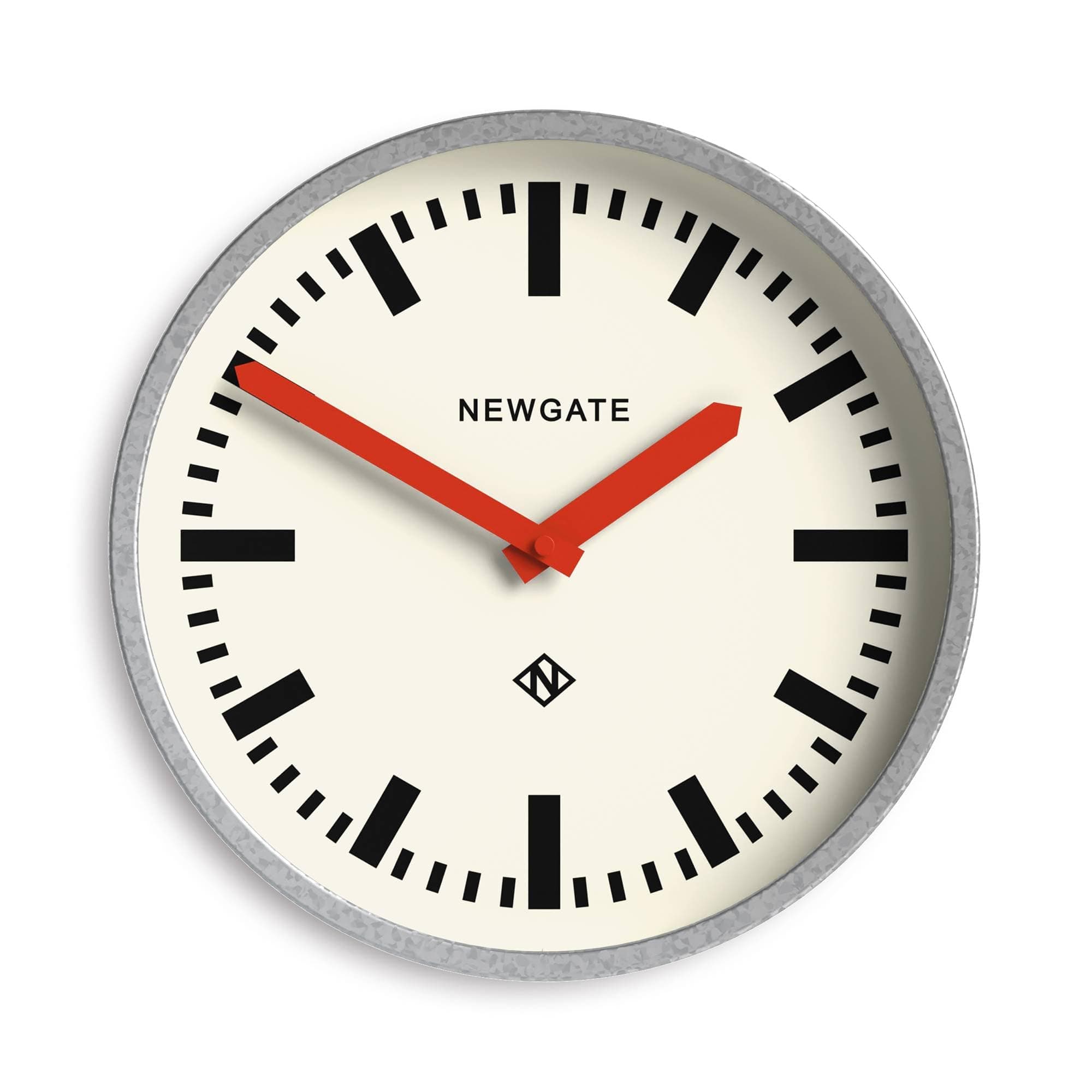 NEWGATE® Luggage wall Clock | Modern Retro Metal Station Clock | 30cm | Deep galvanised Metal case with red Hands | Contemporary Vintage Style for Kitchen, Living Room or Office