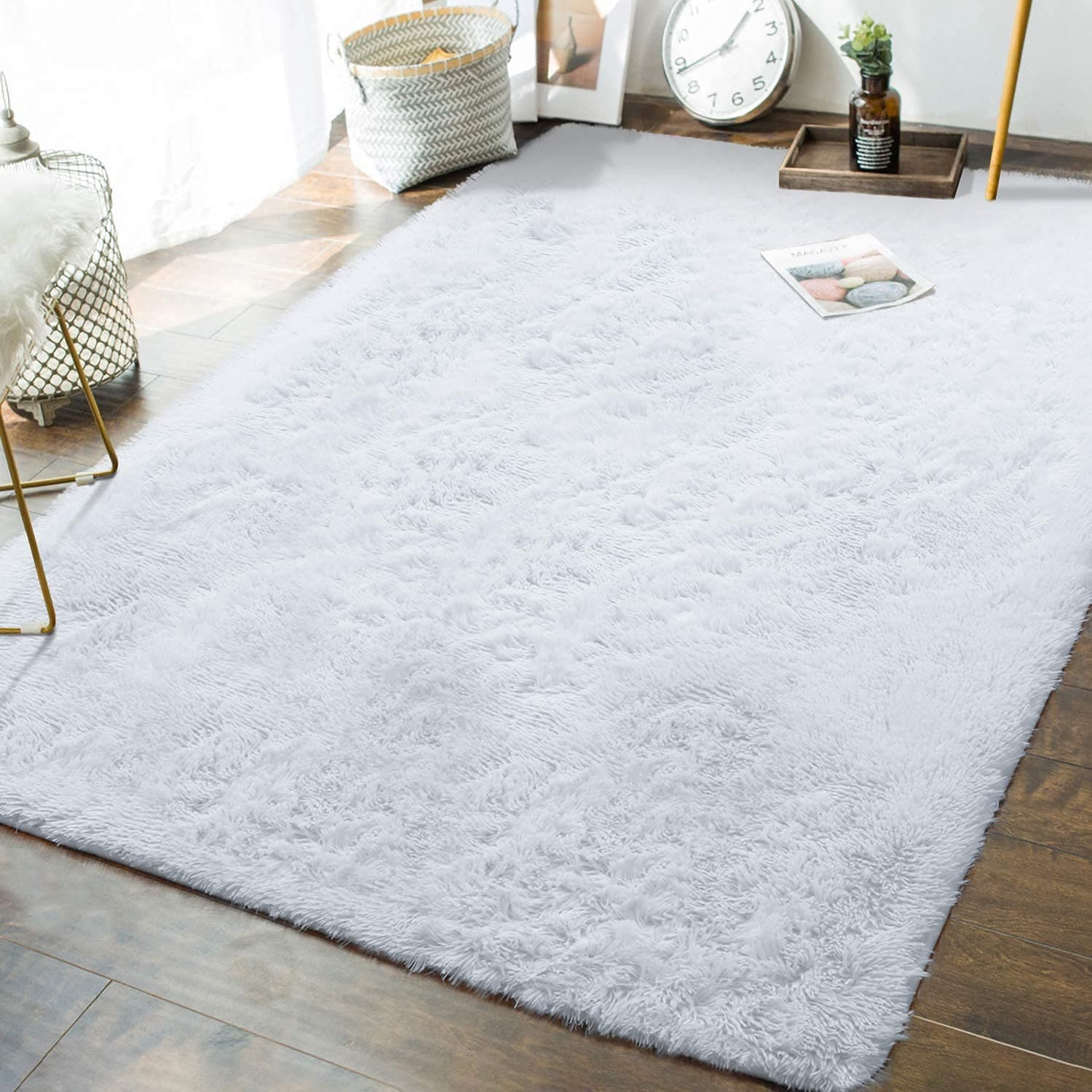 imsid Modern Area Rug (White, Polyester, 3 X 5 Feet)