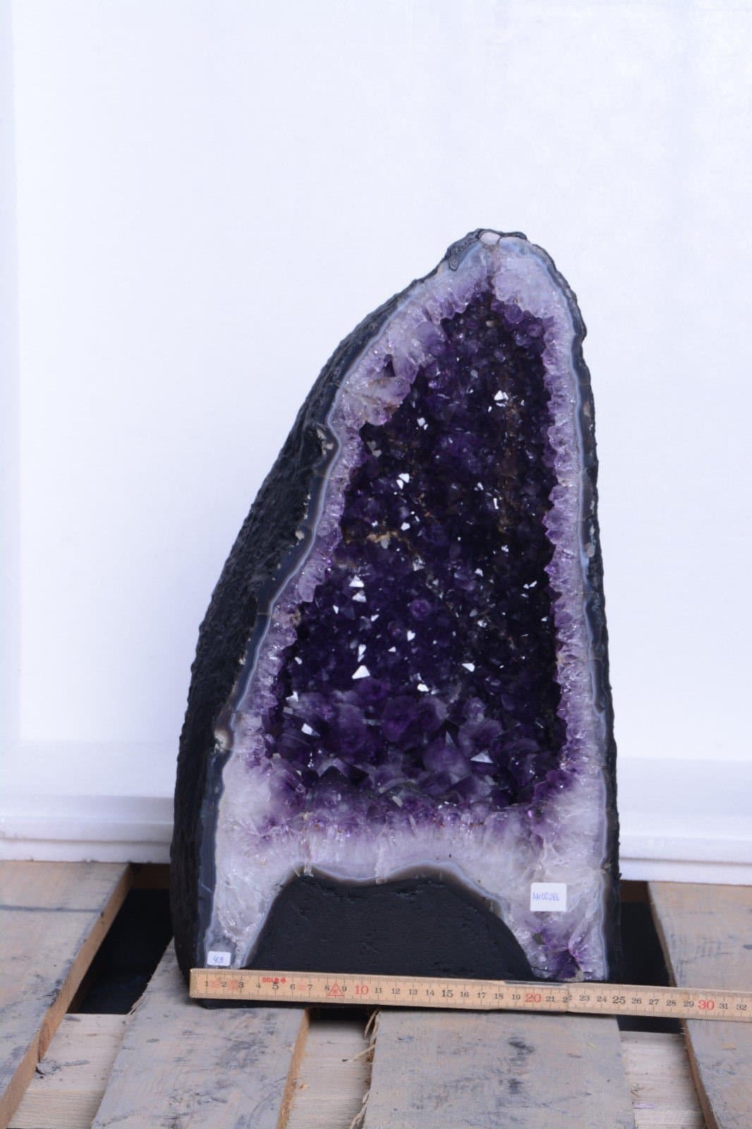 Amethyst Amethyst Geode, Amethyst Stone Mineral Quality A AM00286