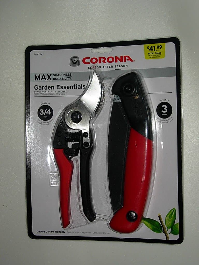 Corona Bypass Pruner and Folding Saw Set BP 4224