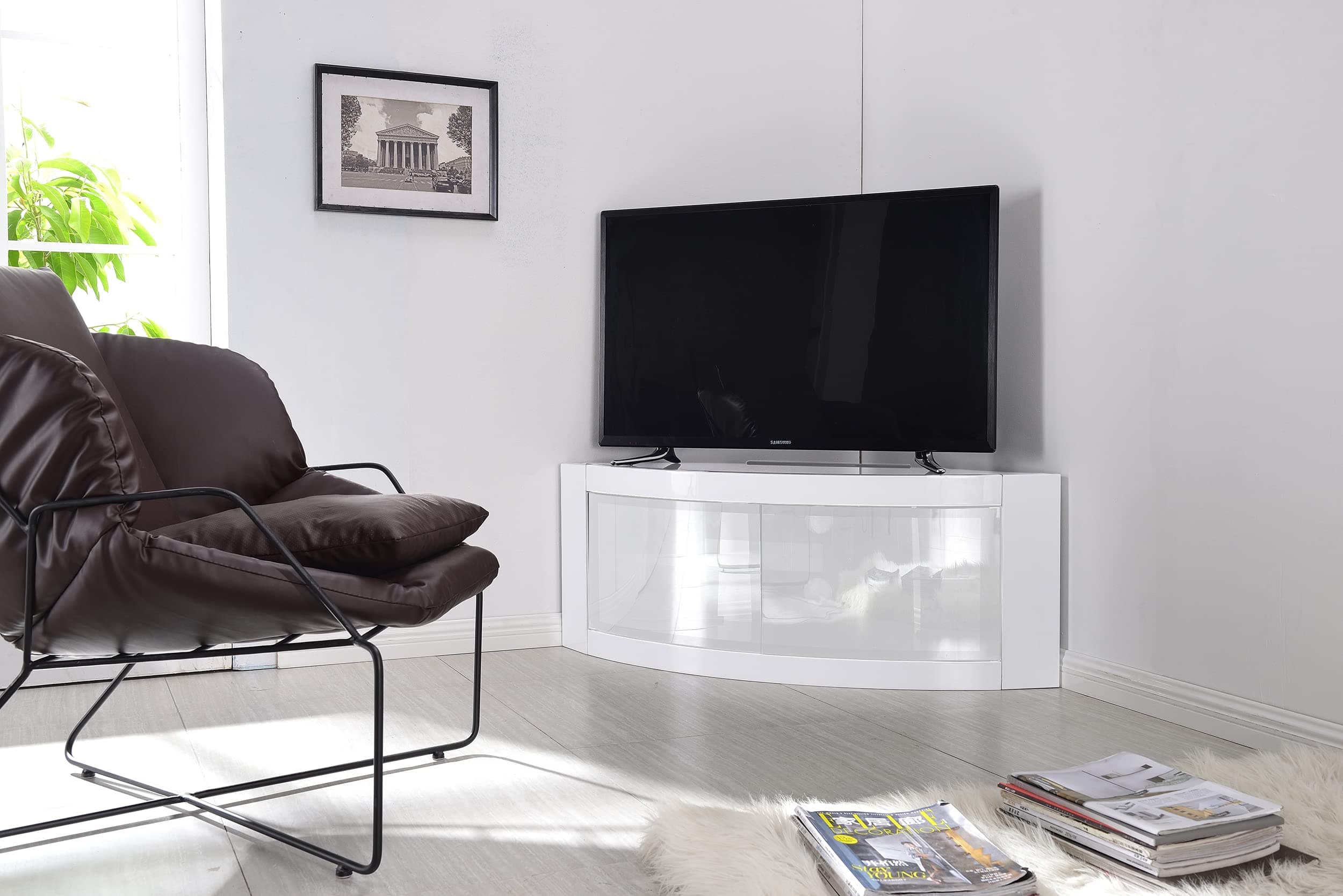 Centurion Supports PANGEA Gloss White Beam-Thru White Glass Curved Tru-Corner 32"-55" TV Cabinet