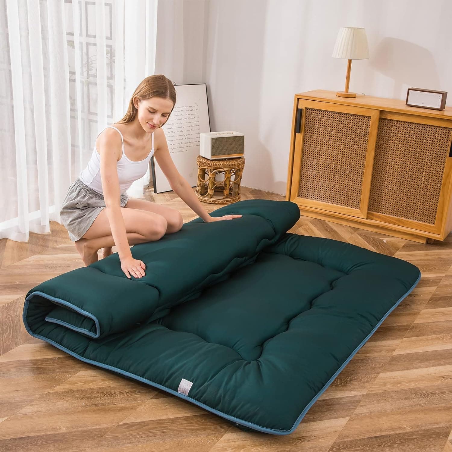 MAXYOYO Japanese Floor Mattress Futon Mattress, Thicken Sleeping Pad Foldable Roll Up Floor Futon for Adults Tatami Mat Dormitory Bed Lounger, Dark Green, Queen Size