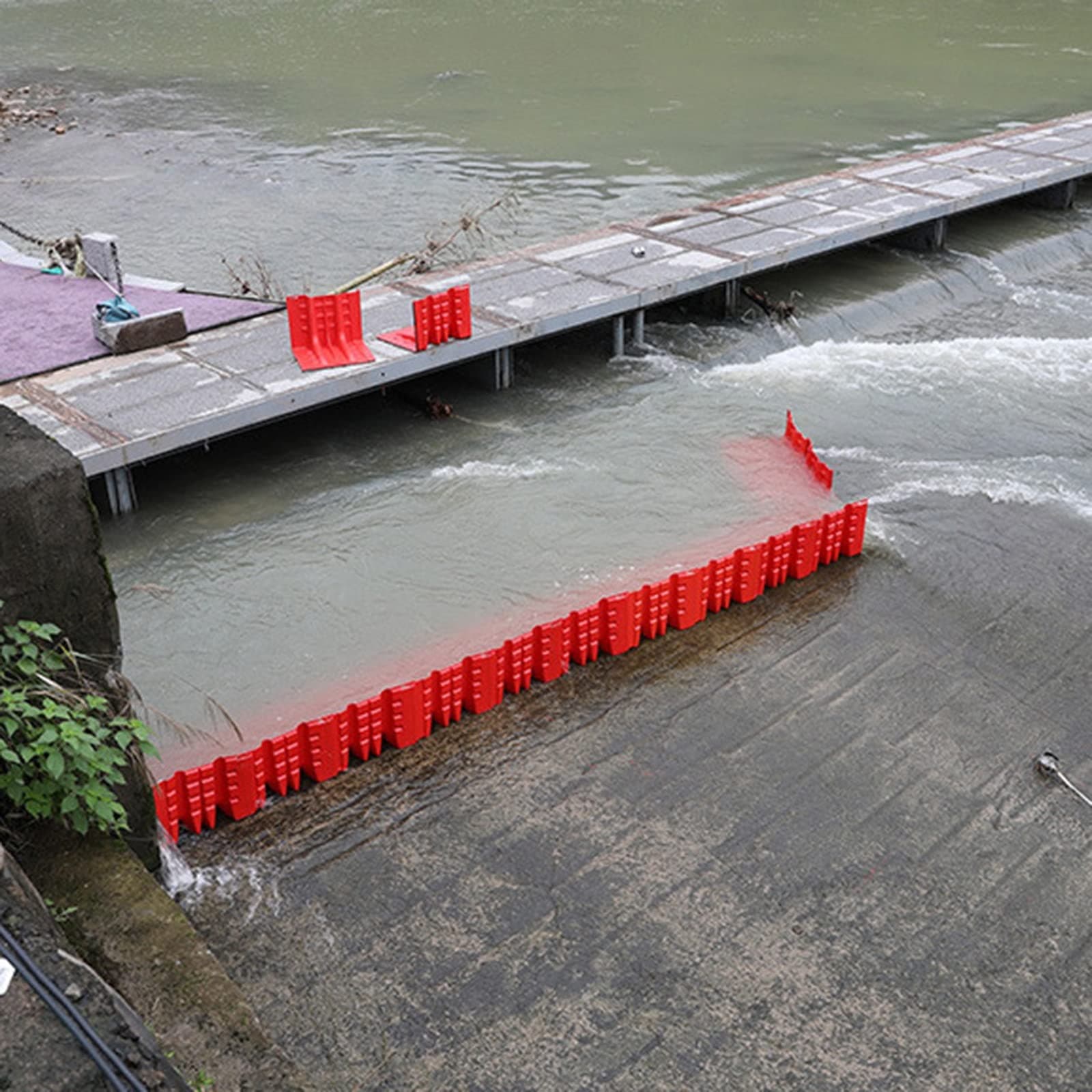 LFFH Flood Prevention Barriers,ABS Flood Control Board L-shaped Plastic Flood Gate,Flood Barriers For Underground Garages, Dams, Highways, Shopping Malls WMEIE (Color : Red)