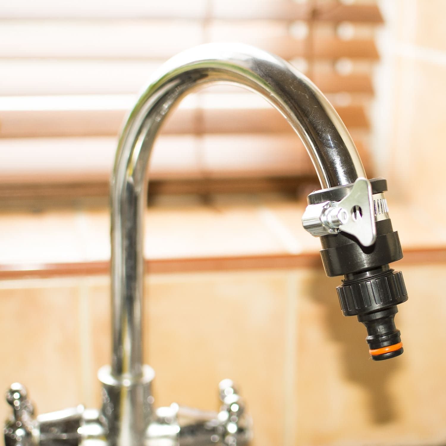 Universal Tap Connector Adapter Mixer Kitchen Garden Hose Fitting Clamp Clip