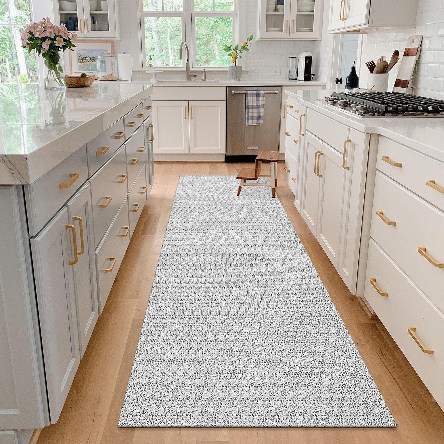 KIMODE Washable Long Hallway Runner Rug 2.6x8,Cotton Braided Farmhouse Kitchen Runner Rugs,Non Skid Entryway Rug Indoor, Floor Carpet Runner Rugs for Bedroom,Bathroom,Light Grey