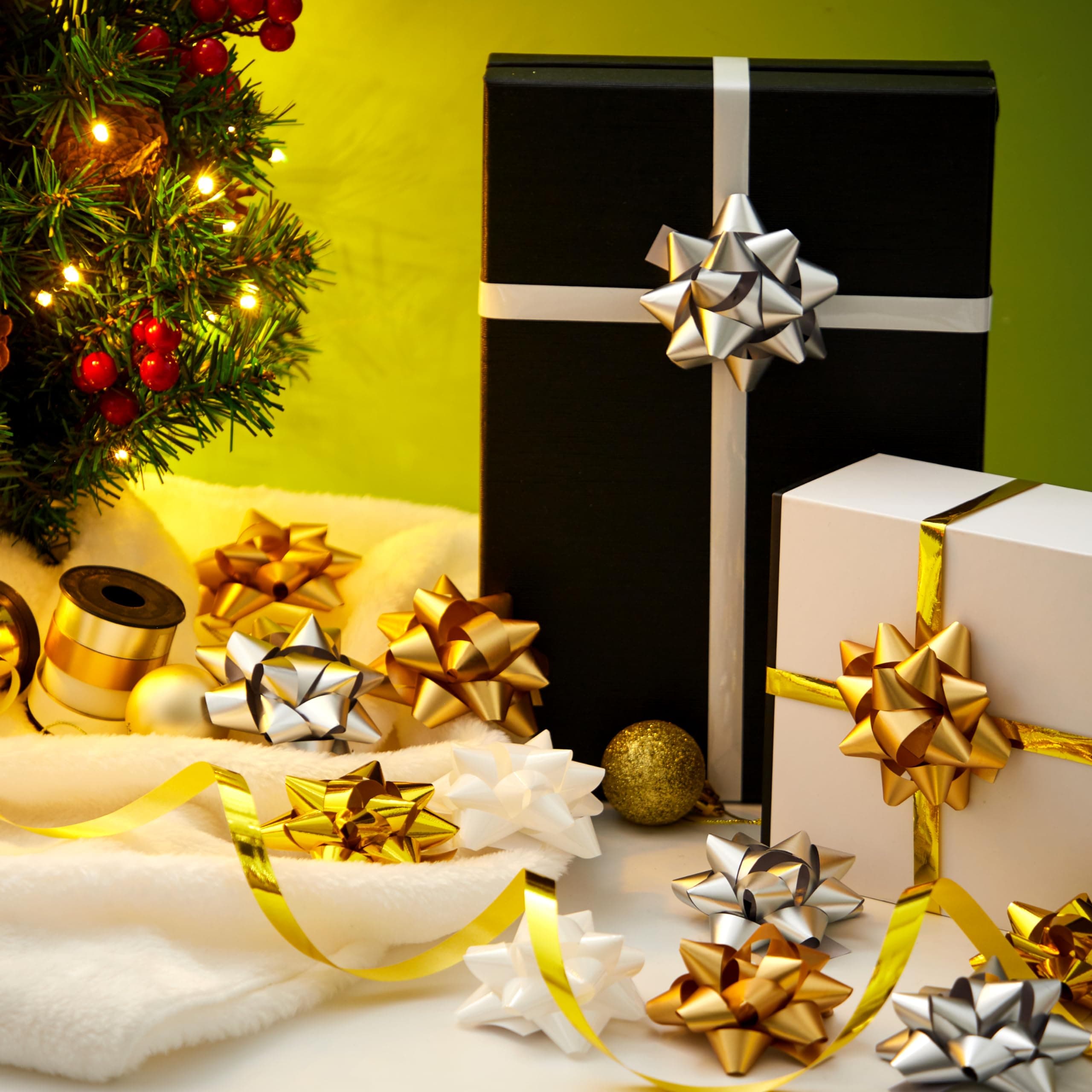 JOYIN 75 PCS 3 Inch Christmas Self Adhesive Gift Bows (Gold, Silver, White) and 2 Rolls of Christmas Curling Ribbons for Baskets, Wine Bottles Decoration, Gift Wrapping and Decoration Present