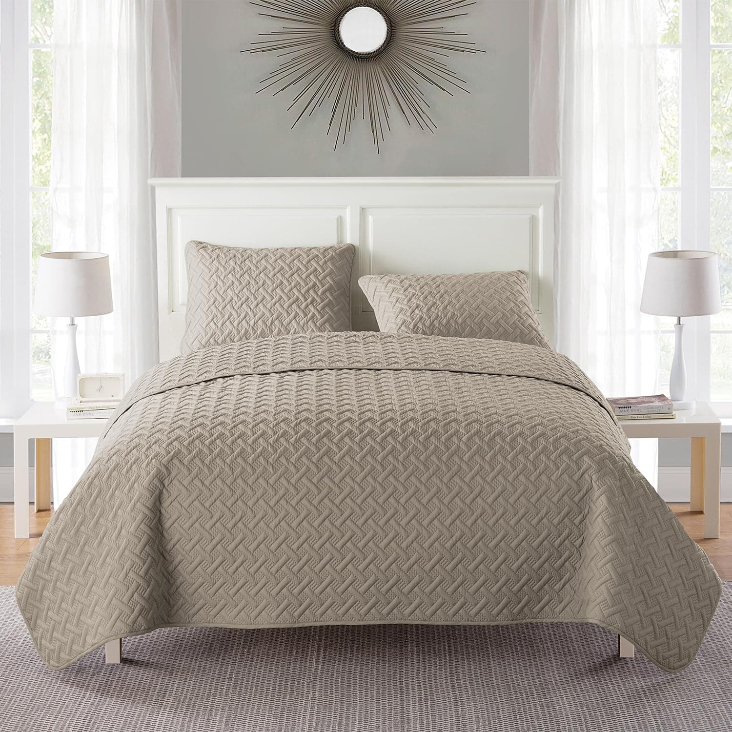 VCNY Home Quilt Super Soft Reversible Bedding Set with Matching Shams, Seasons, King, Nina Taupe