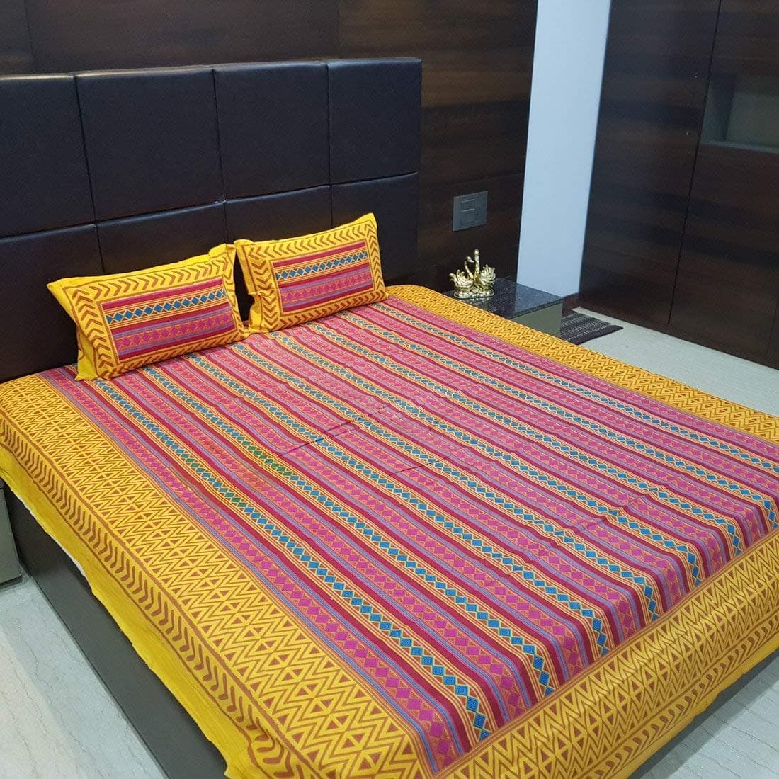 Narsinh Enterprises Double Printed Bed Sheet with 2 Pillow Cover