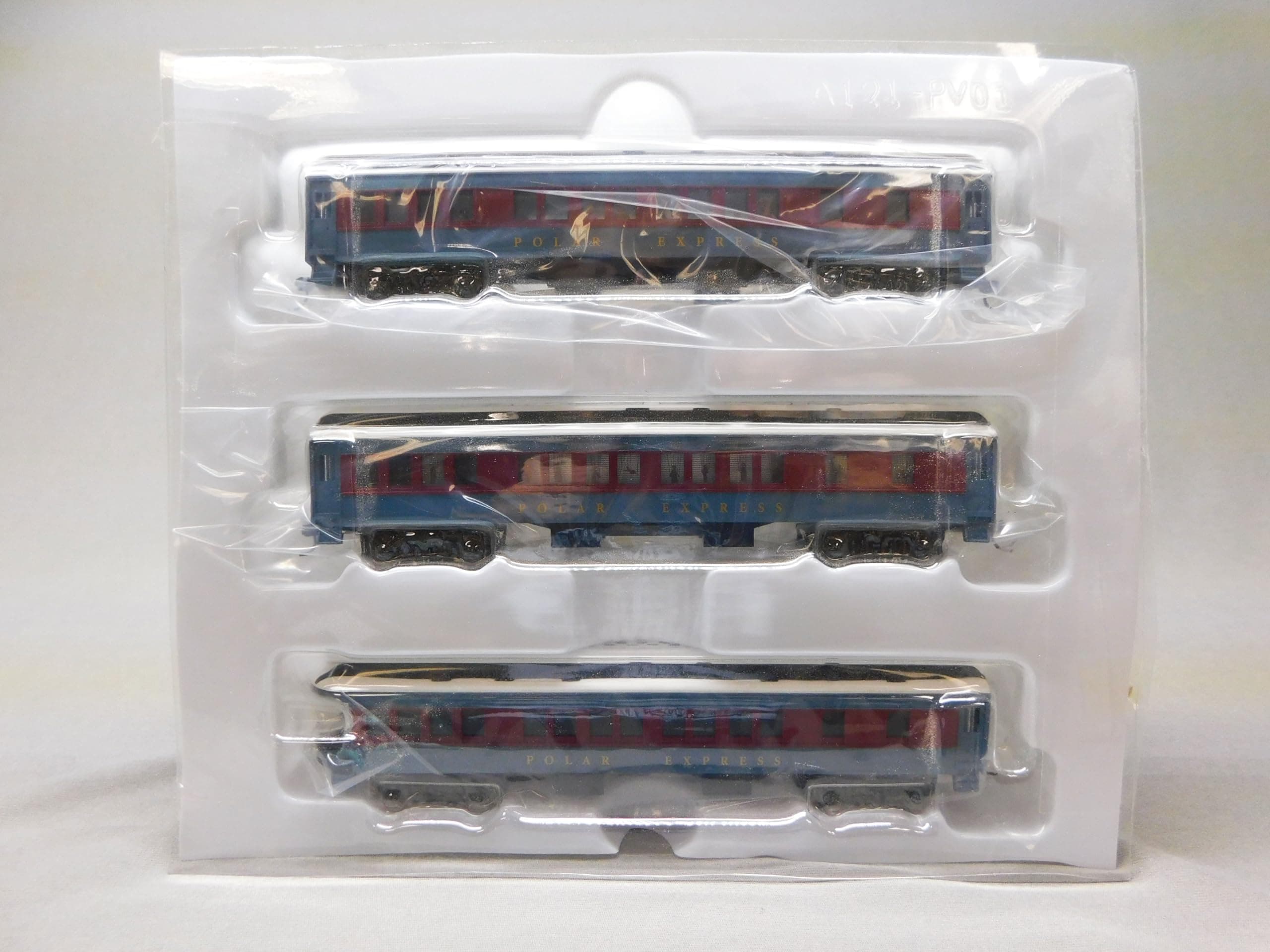 Lionel HO Scale Polar Express Lighted Passenger CAR 3 Pack 871811010-3PACK