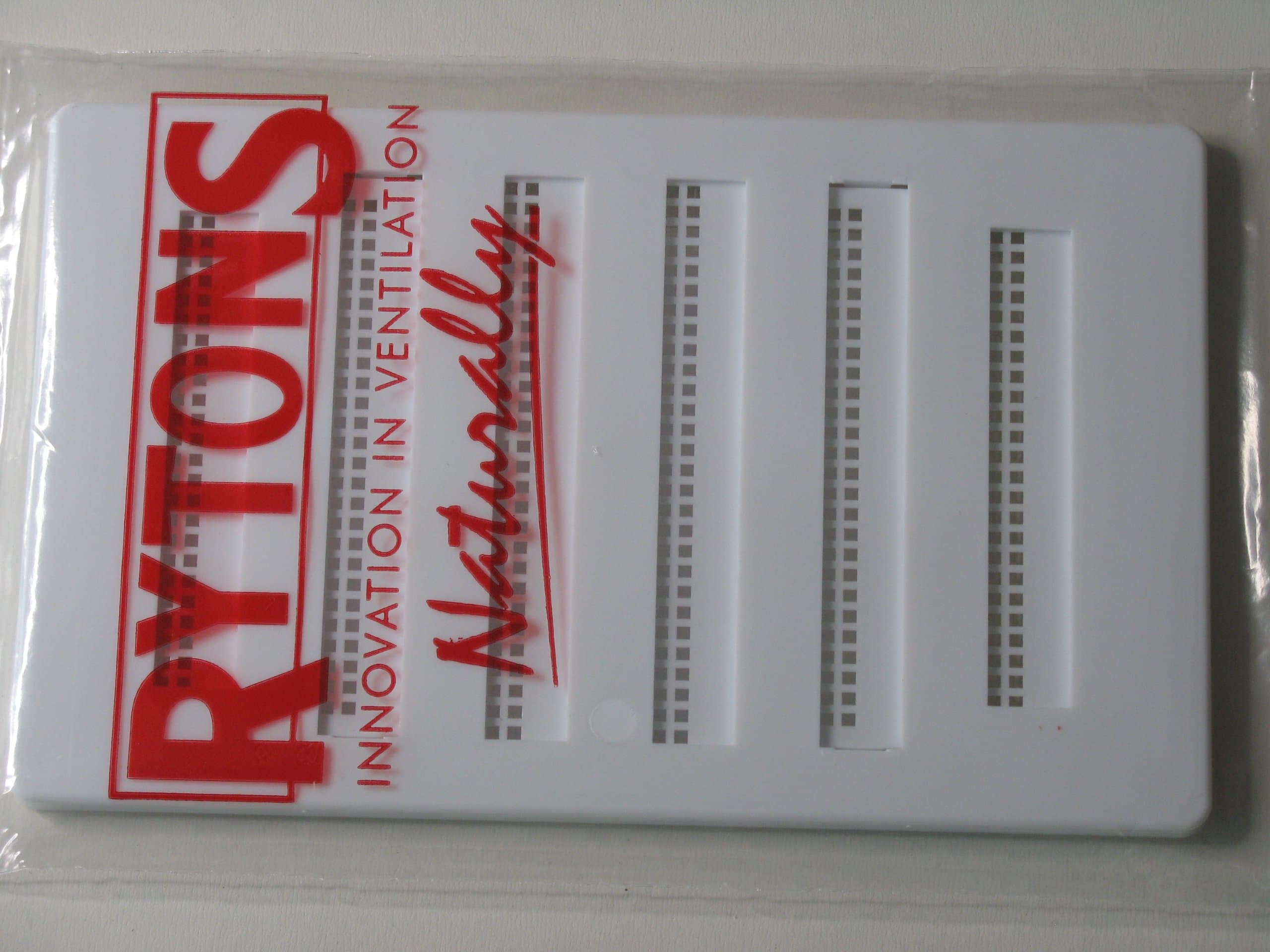 White Plastic Hit and Miss Vent Adjustable Cover 6 x 3 with flyscreen