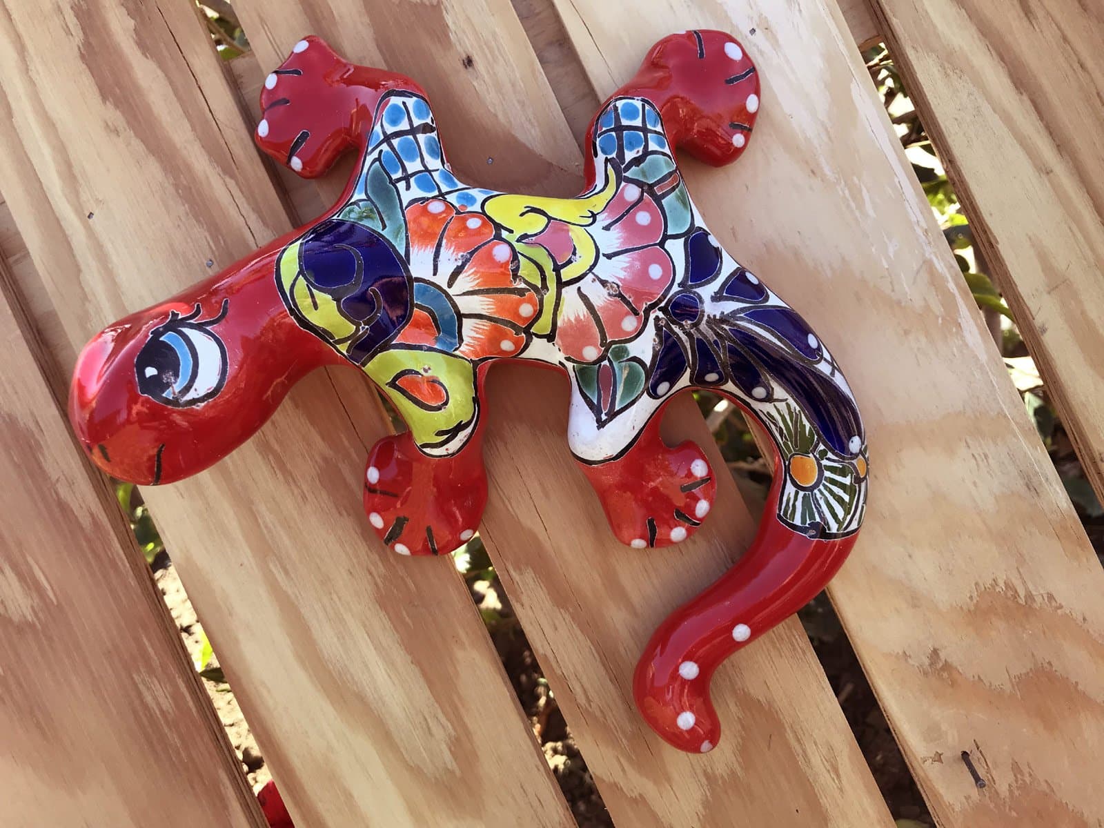 Authentic Puebla Talavera Ceramic Iguana 8" Pottery Mexico Hand Painted Hanging Wall Art Decor! Lifelike Shape Gecko Style Lizard [Red]