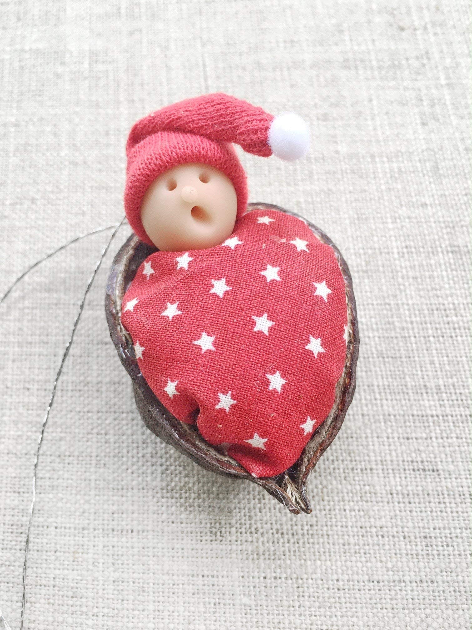 Personalized Baby's 1st Christmas Ornaments 2020 Special Keepsake in a Pea Pod