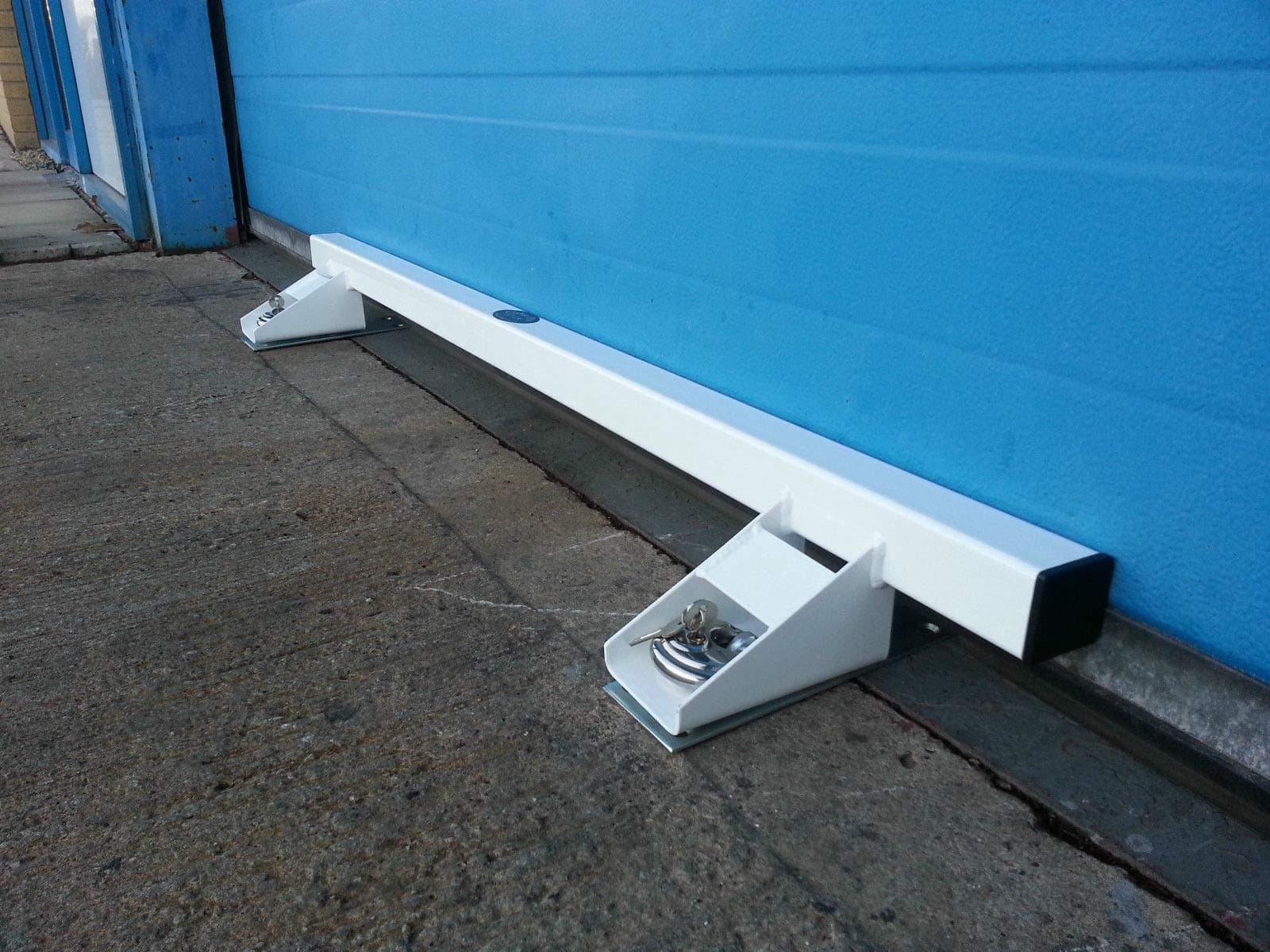 The Original Garage Door Defender Locking Bar System Including Padlock & Bolts White