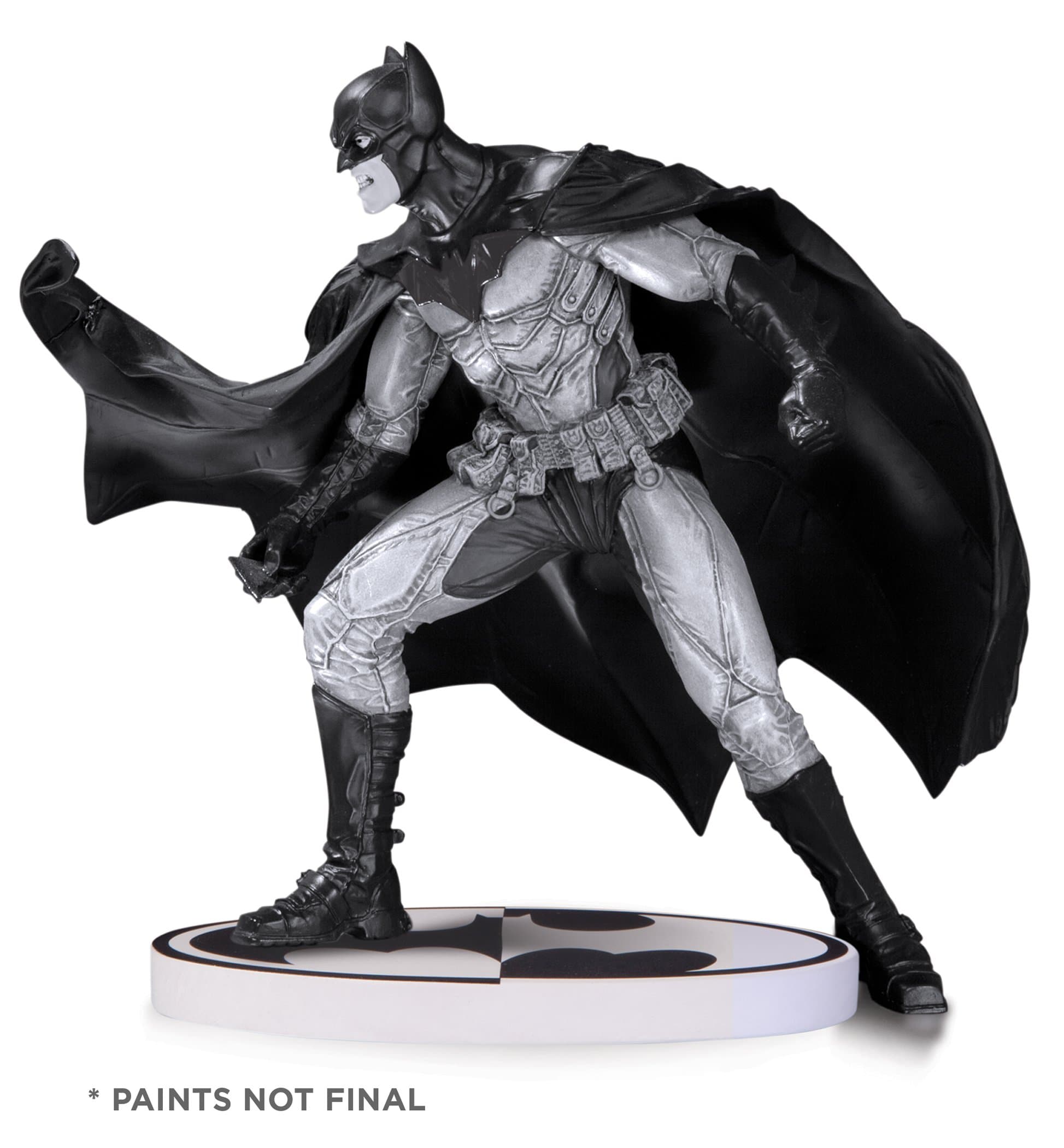 BATMAN Statue By Lee Bermejo 2ND Edition (Black/White)