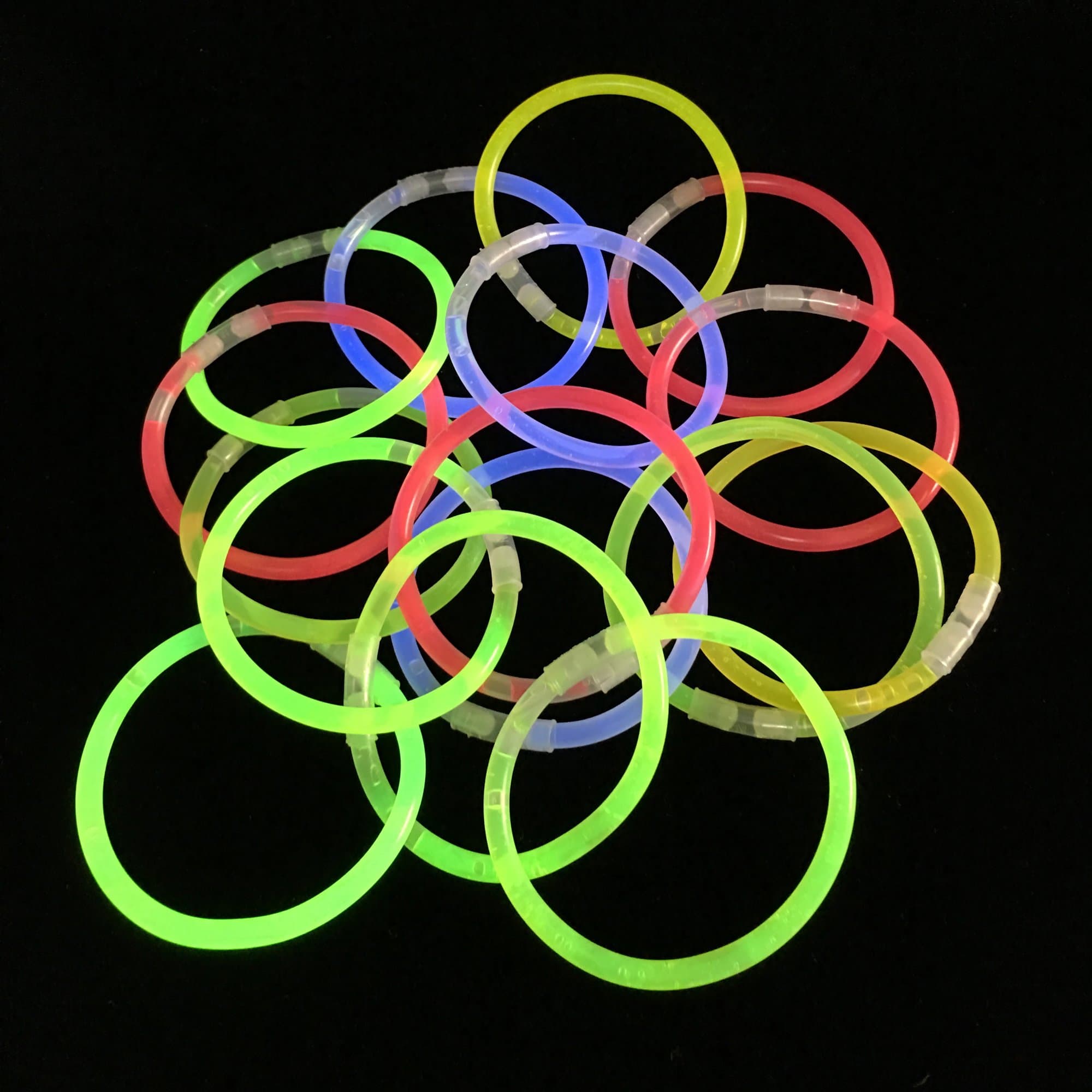 ESHOPPING168 200 8" Glow Stick Bracelets,Mixed Colors